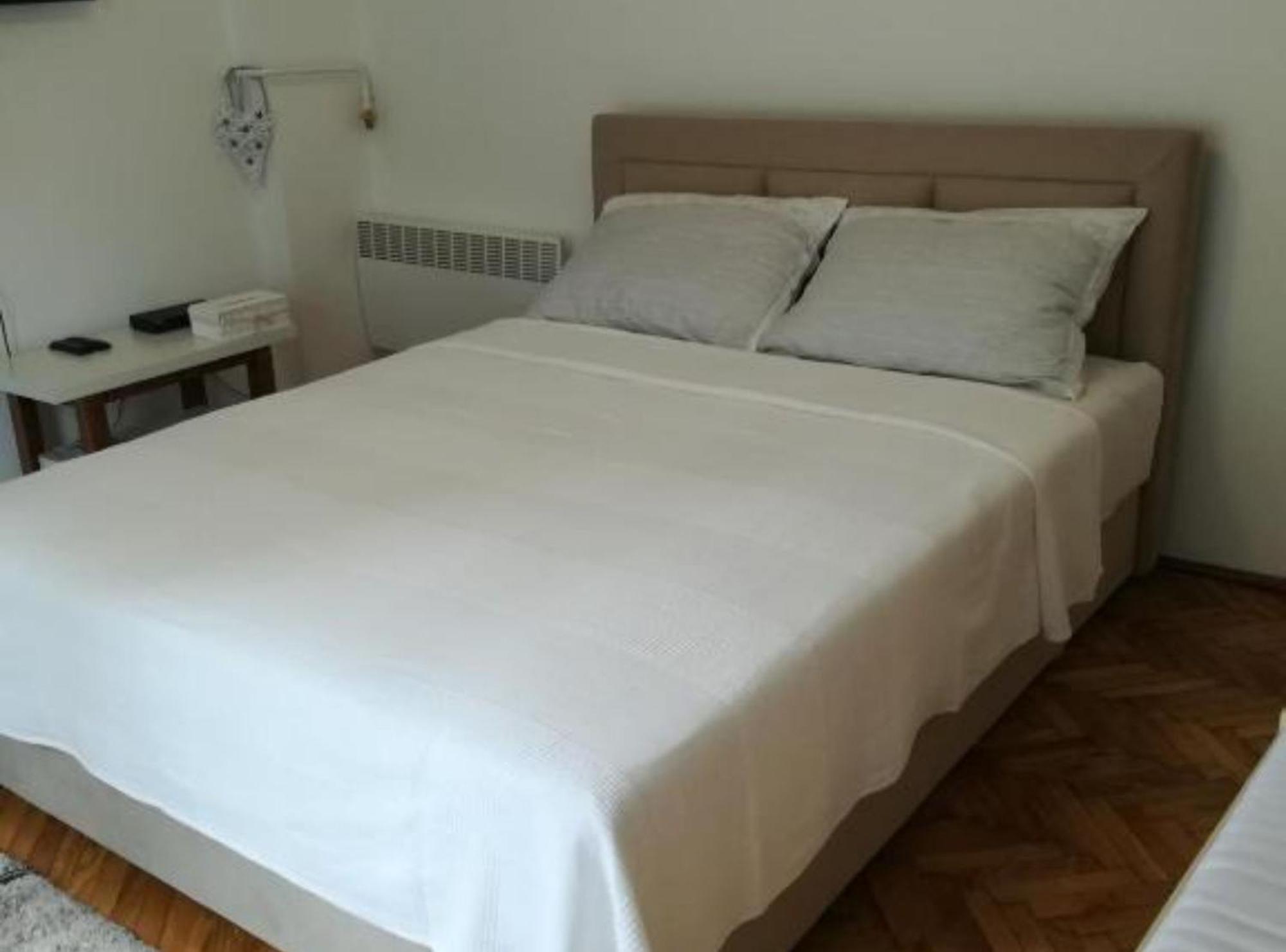 Apartman Olymp Osijek-Garaza Esterno foto