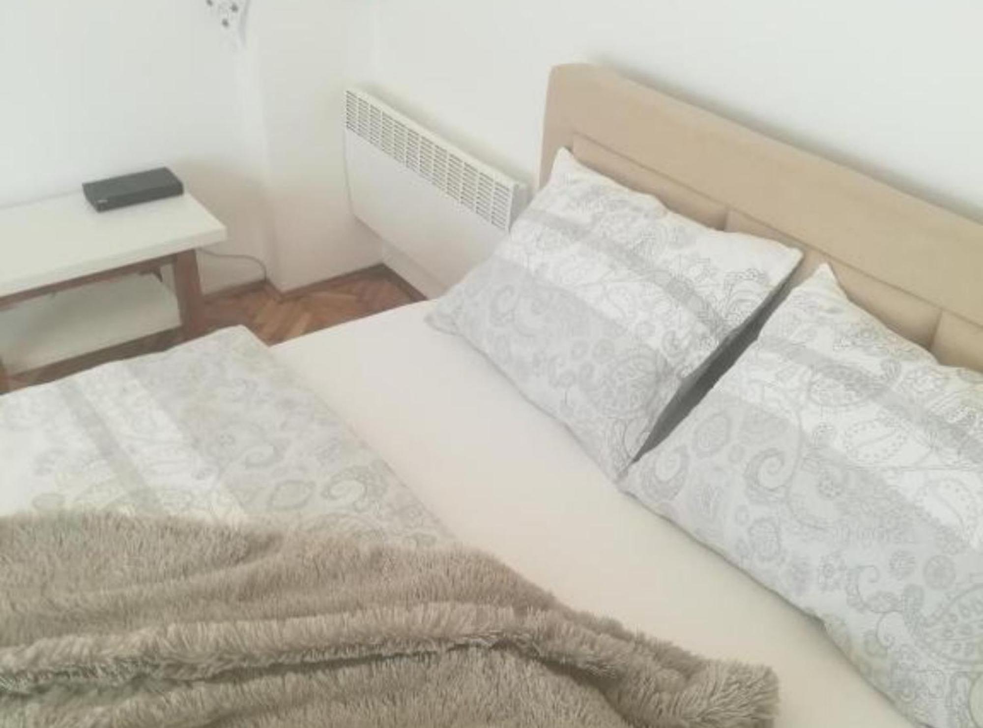 Apartman Olymp Osijek-Garaza Esterno foto